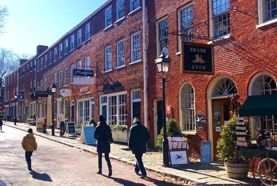 Newburyport-shopping-by-HN-1