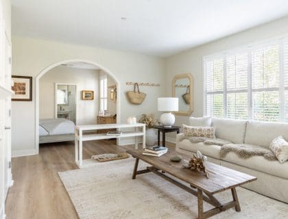 Grand King Suite sitting area