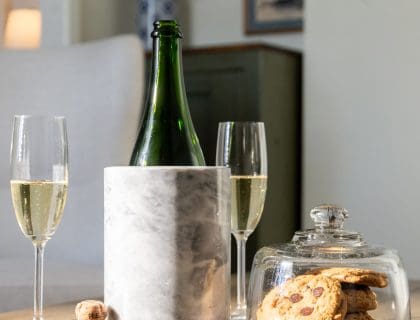 Champagne and Cookies