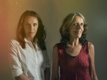 Suzzy Roche and Lucy Wainwright