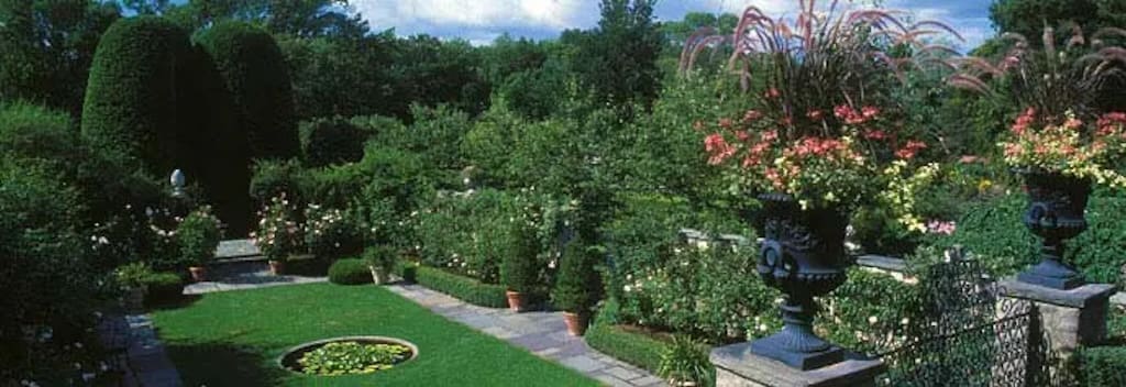 Garden in the Stevens-Coolidge Place in North Andover_MA